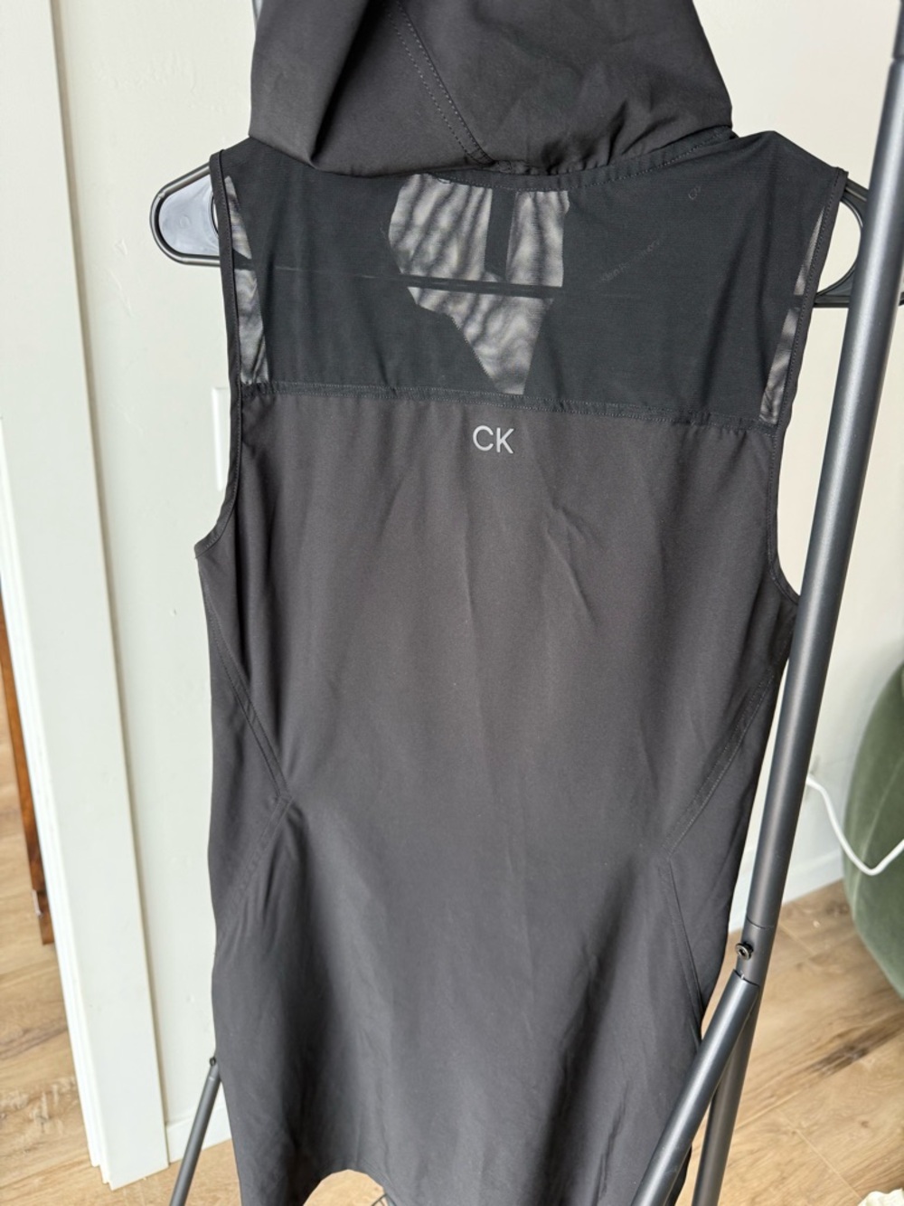 Calvin Klein Performance Long Vest Women’s - Picture 4 of 7